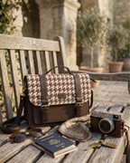 Sac à Main Brun Foncé – Élégant, Spacieux et Pratique