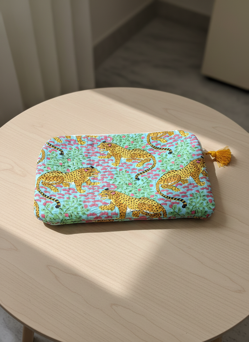 🧑‍💻 Housse d’ordinateur | Coton matelassé & intérieur imperméable