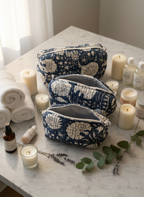 Kit 3 trousses de différentes tailles Bleue  – Design Fleurs