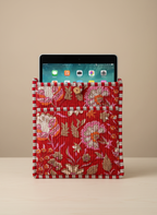 Pochette de tablette / liseuse – 22 × 26 cm – Motif textile Rouge