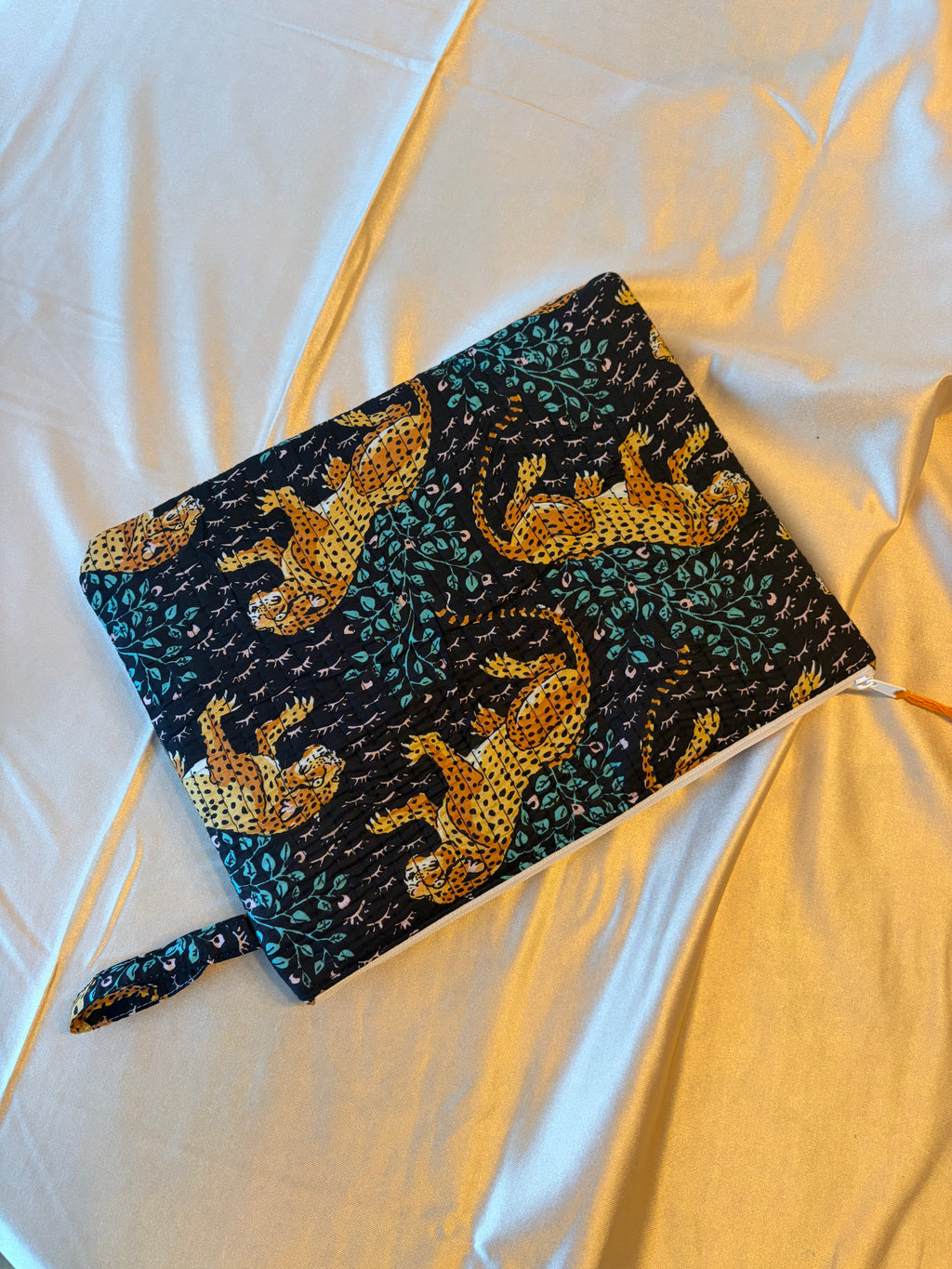 💻 Pochette pour MacBook 13 pouces – Ajustement parfait & protection élégante