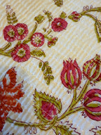 💻 Pochette MacBook 15" (2023–2025) – 38 × 26 cm – Ouverture zip 34,9 cm – Motif Floral