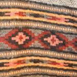 Écharpe en Laine de Yak & Cachemire Motifs Ethniques et Franges Style Chaleureux et Confortable Accessoire Élégant 200x31 cm