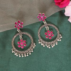 Boucle d'oreille oxydée de couleur rose argent
