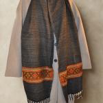 Écharpe en Laine de Yak, Motifs Ethniques et Franges Style Chaleureux et Confortable Accessoire Élégant 200x31 cm