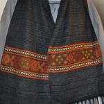 Écharpe en Laine de Yak, Motifs Ethniques et Franges Style Chaleureux et Confortable Accessoire Élégant 200x31 cm