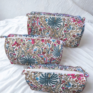 Lot de 3 trousses matelassées imprimé tropical
