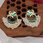 Boucles d'oreilles peinte a la main de couleur verte