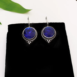 Boucles d’oreilles argenté aux pierres bleues