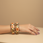 Bracelet peint à la main, bracelet rigide émaillé – Élégance dorée et esprit ethnique