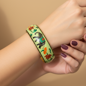 1 Bracelet peint à la main, bracelet rigide émaillé – Élégance dorée et esprit ethnique