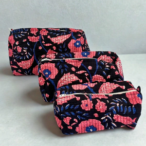 Lot de 3 trousses matelassées imprimé tropical – Neuf