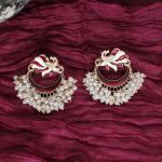 Boucles d'oreilles peinte a la main de couleur rouge bordeau
