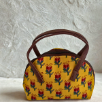 Petit sac à main fleuri – idéal pour clés et portefeuille