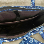 Grand sac cabas fleuri bleu marine