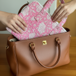 Housse d’ordinateur motif fleurs – Pochette fine, idéale pour transporter votre laptop dans un sac en toute sécurité