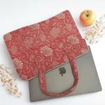 pochette 15 pouces avec anses , design fleurs