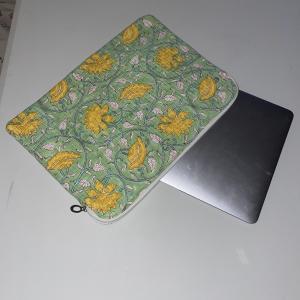 Pochette d'ordinateur 13 pouces design fleurs